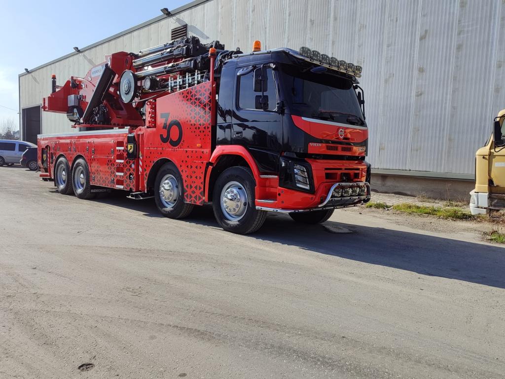 ÖZÇINAR CRANE GALLERY'DEN  130 TON HİDROKON